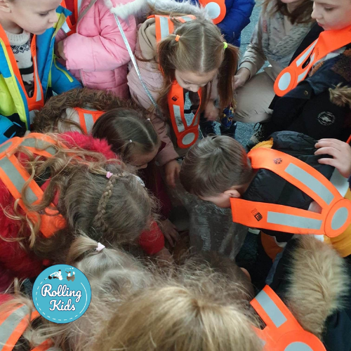 Generációk összefogása és közösségi nevelés a Rolling Kids-szel